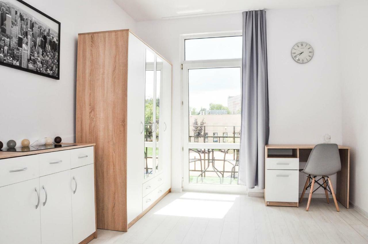 Ronus Apartments Lodz Pomorska 116 -Bezplatny Parking Екстериор снимка