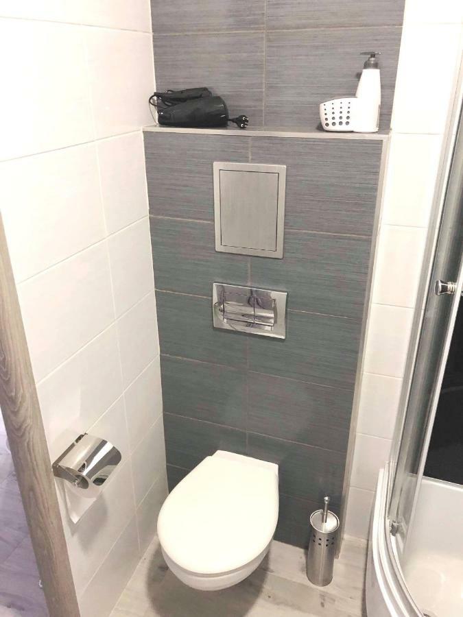 Ronus Apartments Lodz Pomorska 116 -Bezplatny Parking Екстериор снимка